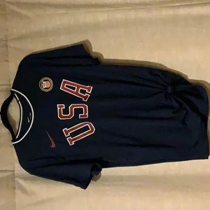 Nike t-shirt